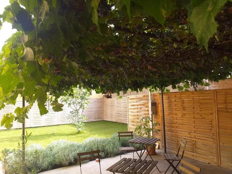 Deak Panzio Bed & Breakfast Nagykoros Eksteriør bilde