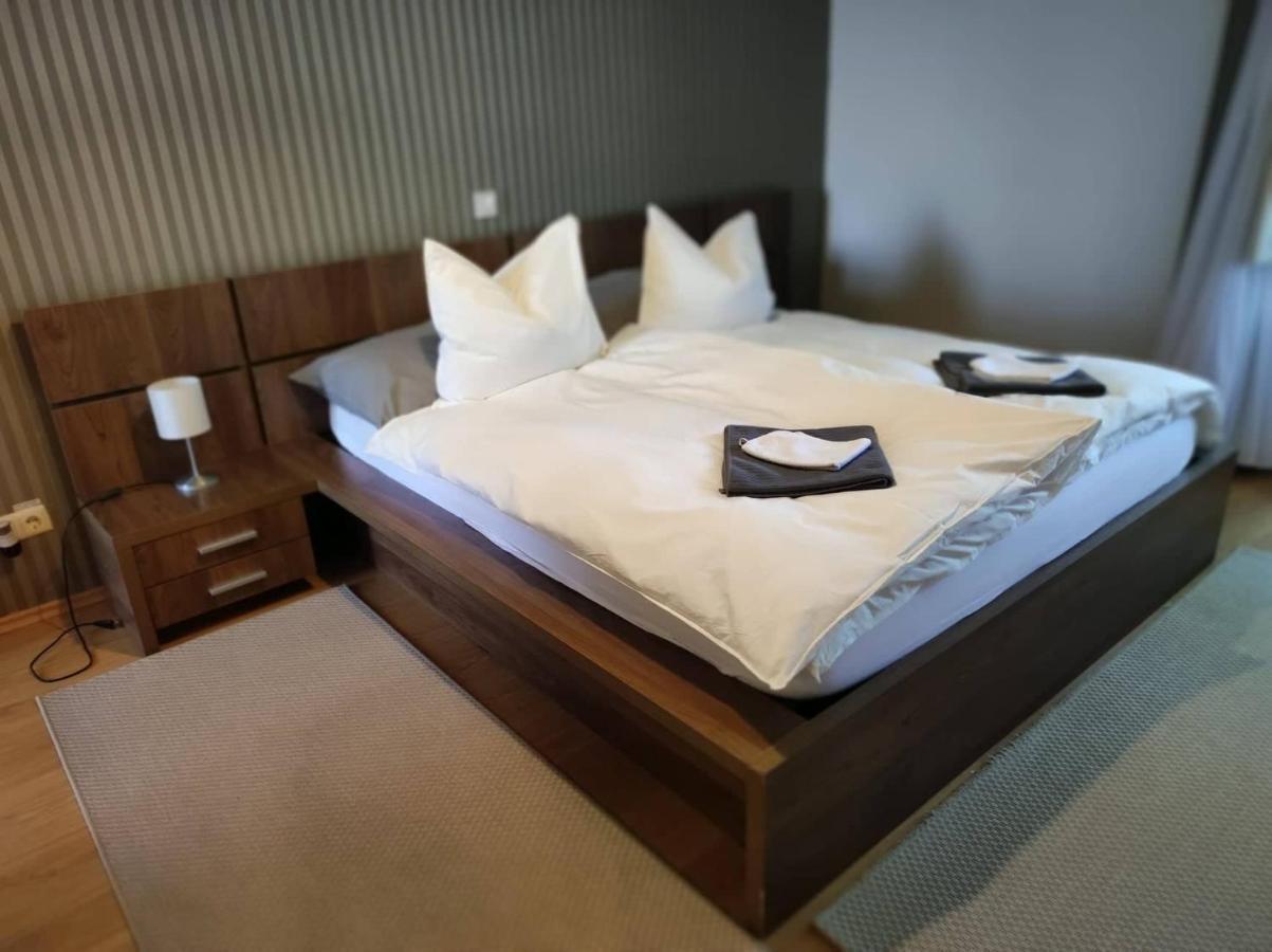 Deak Panzio Bed & Breakfast Nagykoros Eksteriør bilde