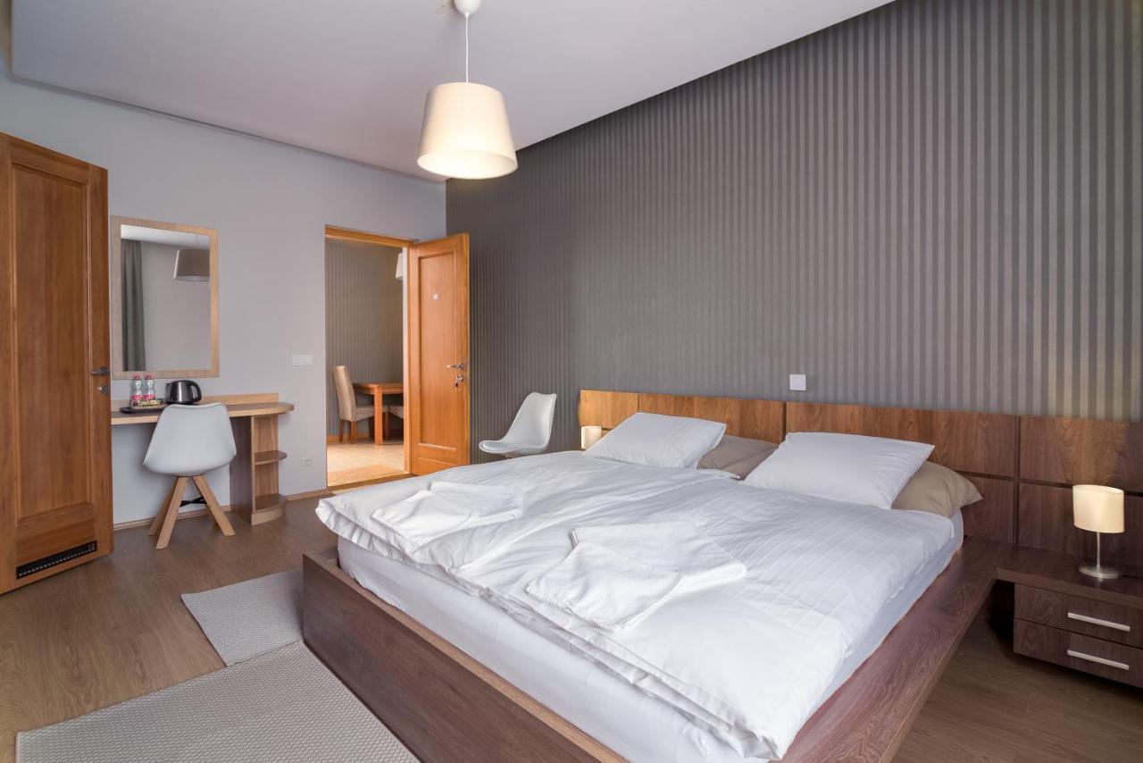 Deak Panzio Bed & Breakfast Nagykoros Eksteriør bilde